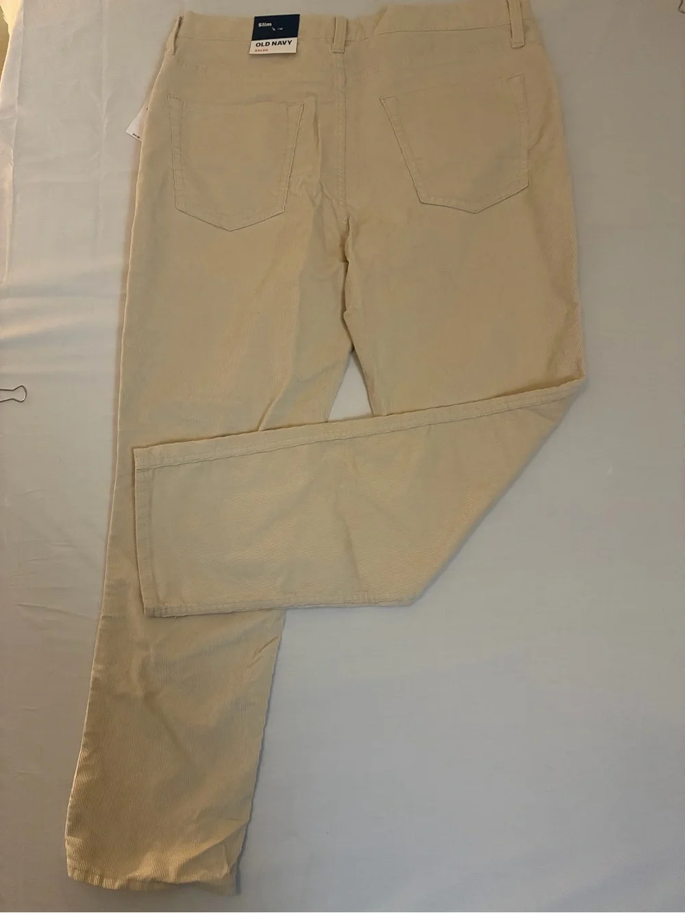 Old Navy Men’s Corduroy Pants in Beige